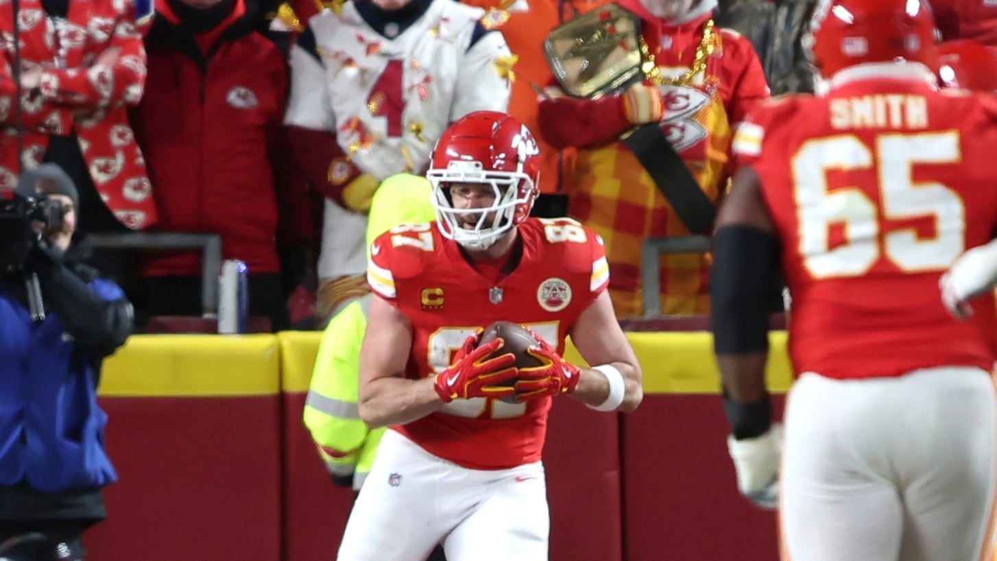 Chiefs y Travis Kelce llegan a un acuerdo; jugará su temporada 14 de la NFL.