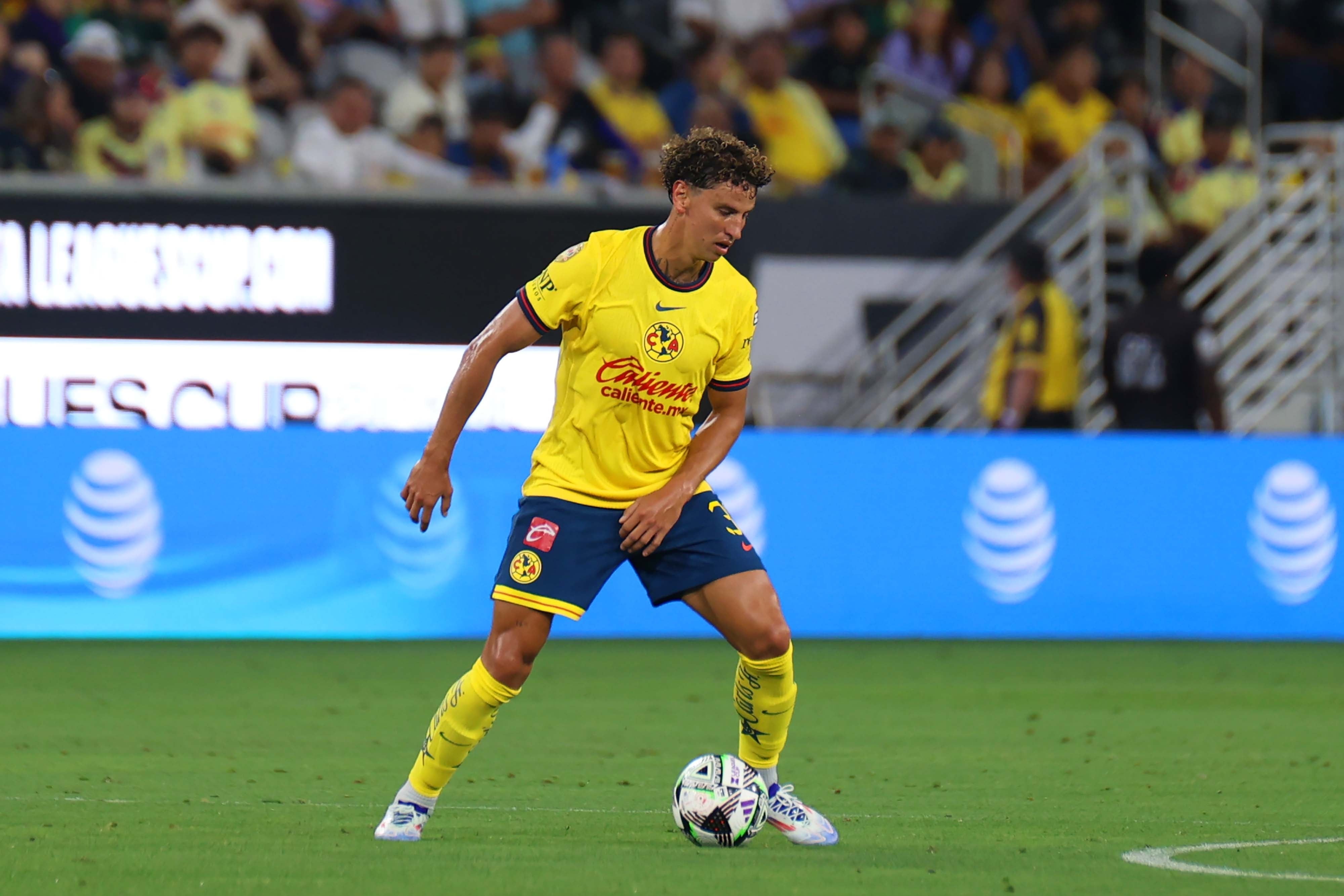 Igor Lichnovsky con América