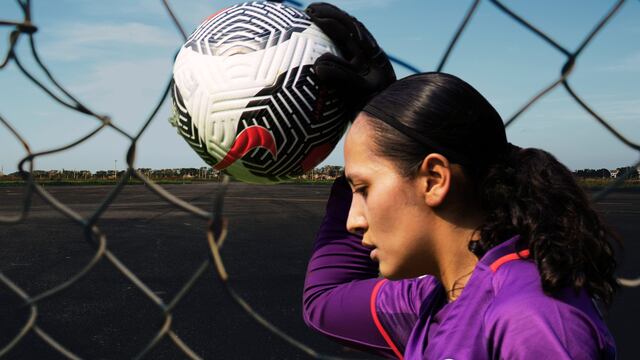 Jugadora de Liga MX denuncia acoso; han pateado su puerta y teme por su vida.