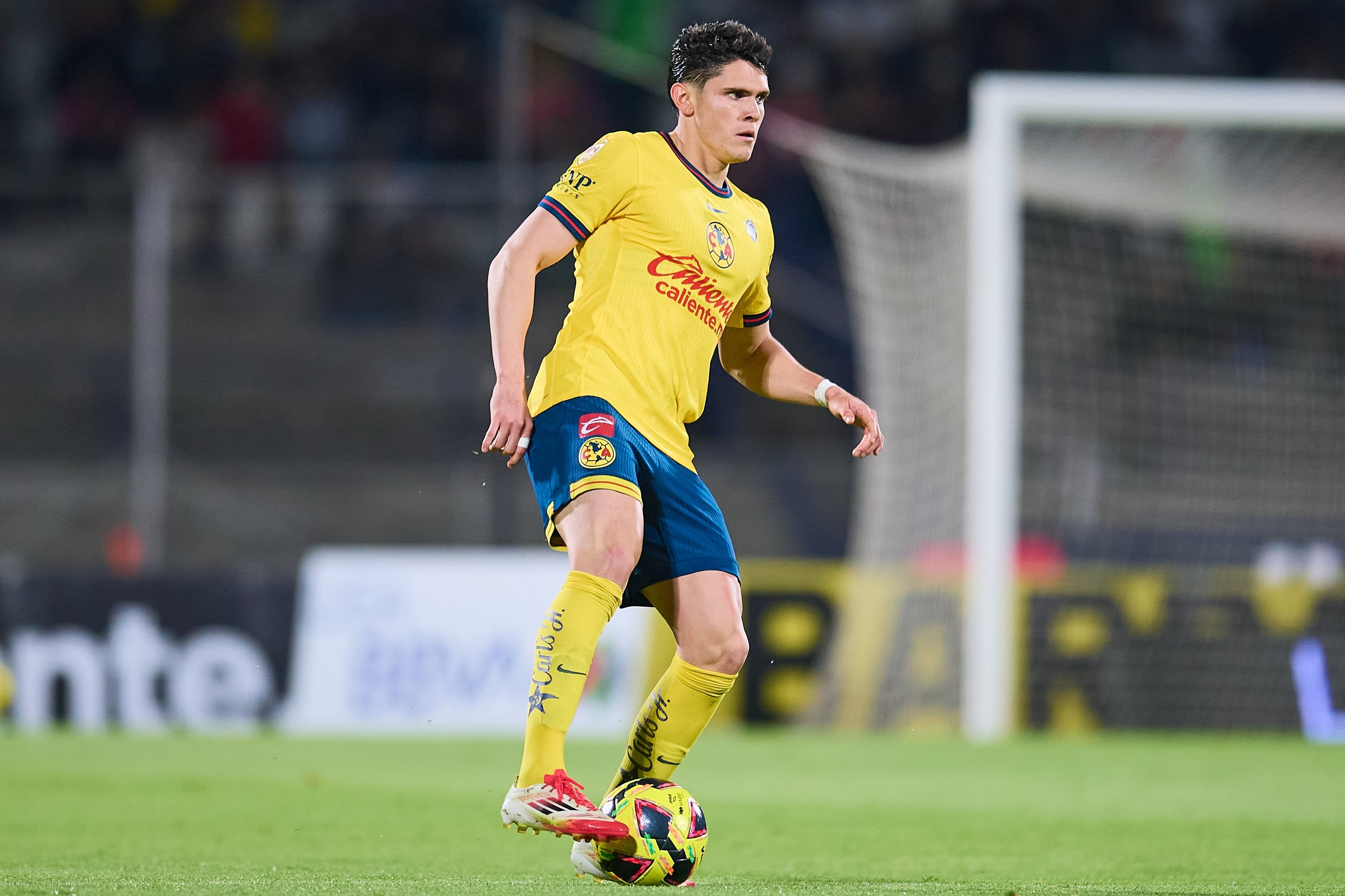 Israel Reyes, defensa de Club América.