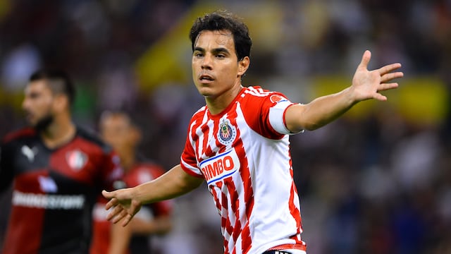 Omar Bravo con Chivas.