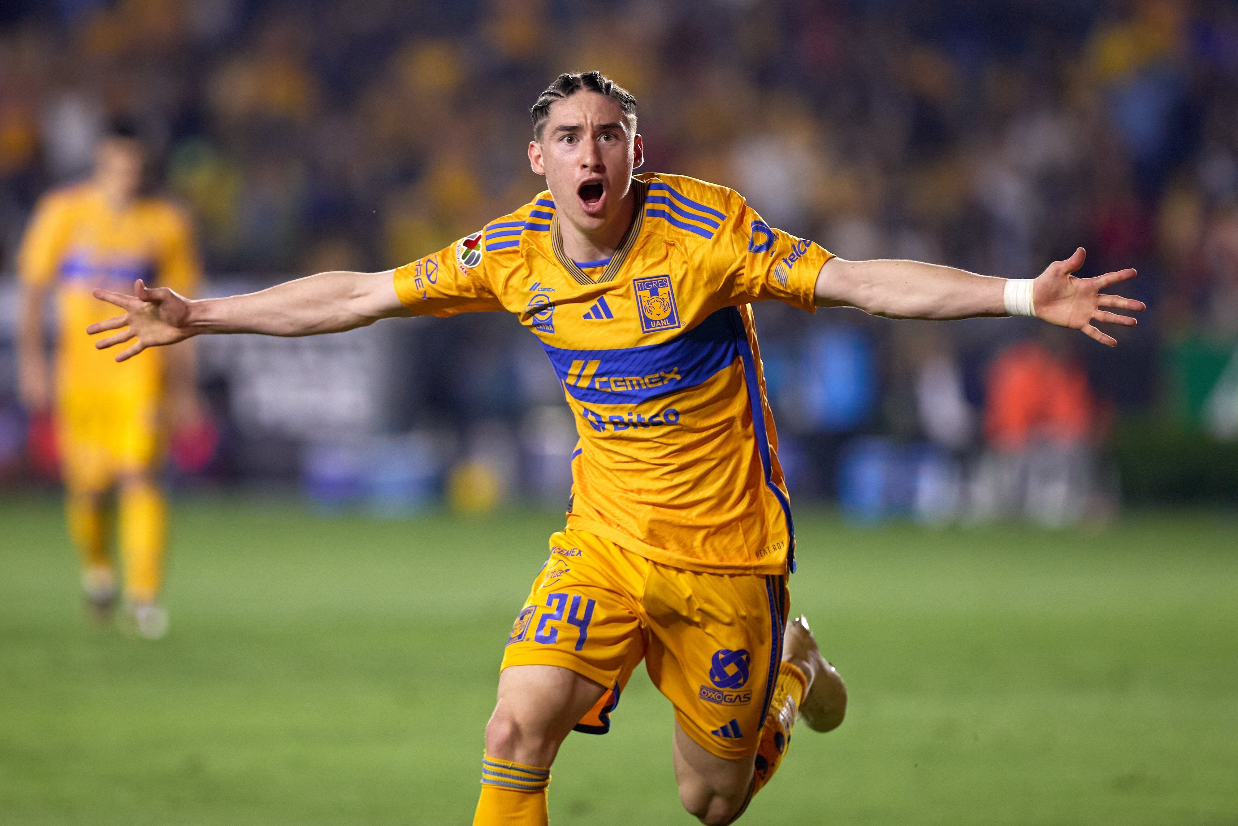 Marcelo Flores