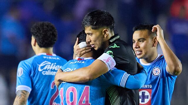 El mensaje de Carlos Salcedo a la afición de Cruz Azul tras su regreso al Estadio Ciudad de los Deportes