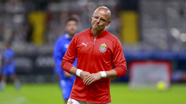 Javier Chicharito Hernández ya no es bien visto por el grupo en Chivas