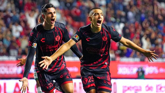 Gilberto Mora con Xolos de Tijuana.