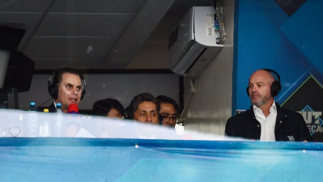 El fin de una era: TUDN golea a Martinoli y Luis García y todo por “culpa” de Miguel Layún.