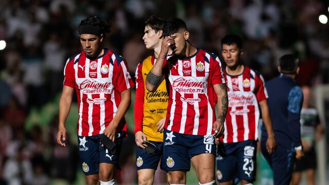 La prueba de que el VAR acuchilló a Chivas en la derrota ante Santos