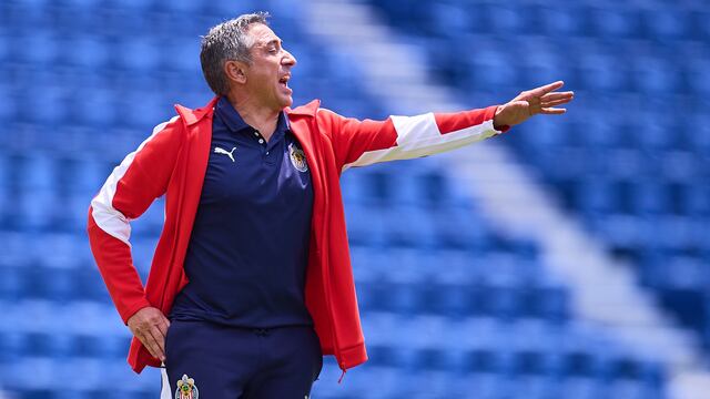 Antonio Contreras, DT de Chivas.