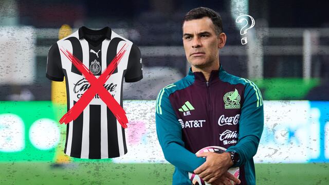 La reacción de Rafa Márquez al ver el jersey de Chivas.