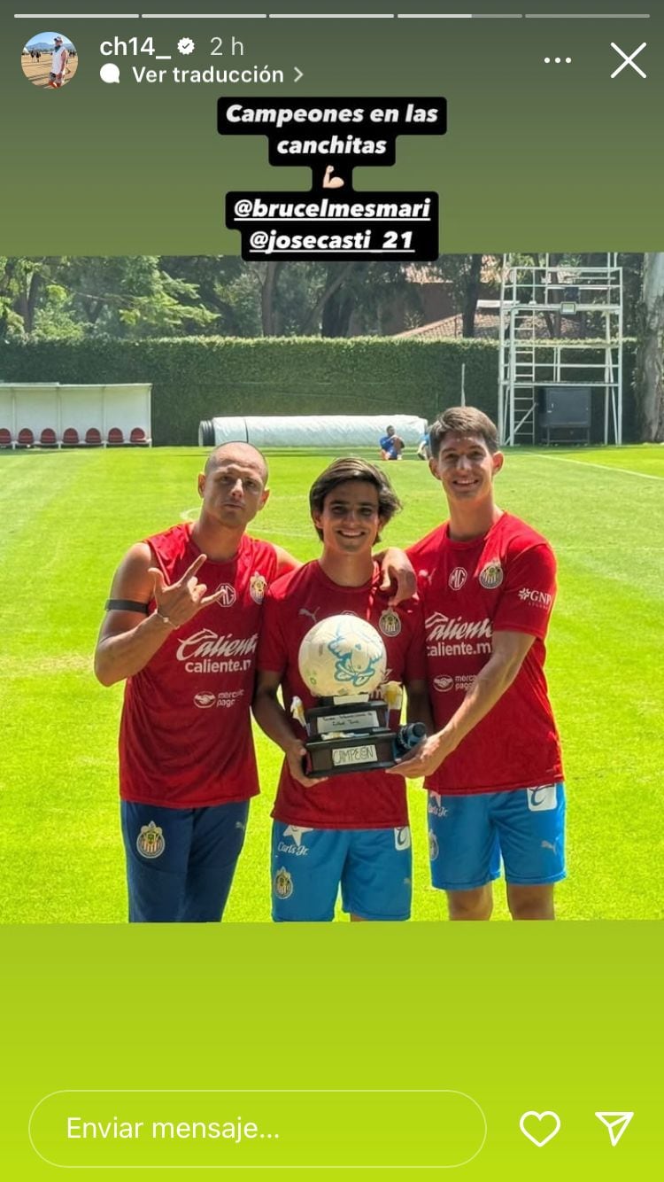 Chicharito ya regresó a entrenar con Chivas y hasta ganó su primer trofeo con el Rebaño
