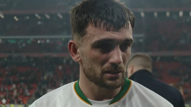 Troy Parrot se vistió de héroe y mantiene a Irlanda con esperanza de ir al Mundial 2026