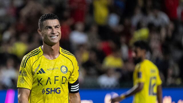 “Messi, Messi”: La brutal burla de los fans del Al-Ahli hacia Cristiano Ronaldo tras la Supercopa de Arabia Saudita.