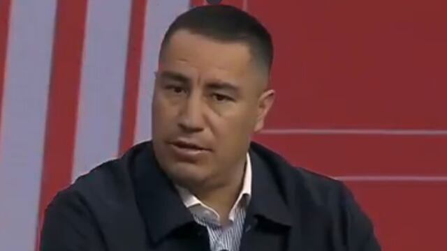 Efraín Juárez, entrenador mexicano.