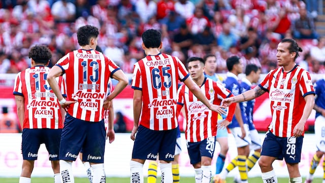 En Chivas no hay títulos ni refuerzos pero sí nueva playera; fans explotan contra directiva