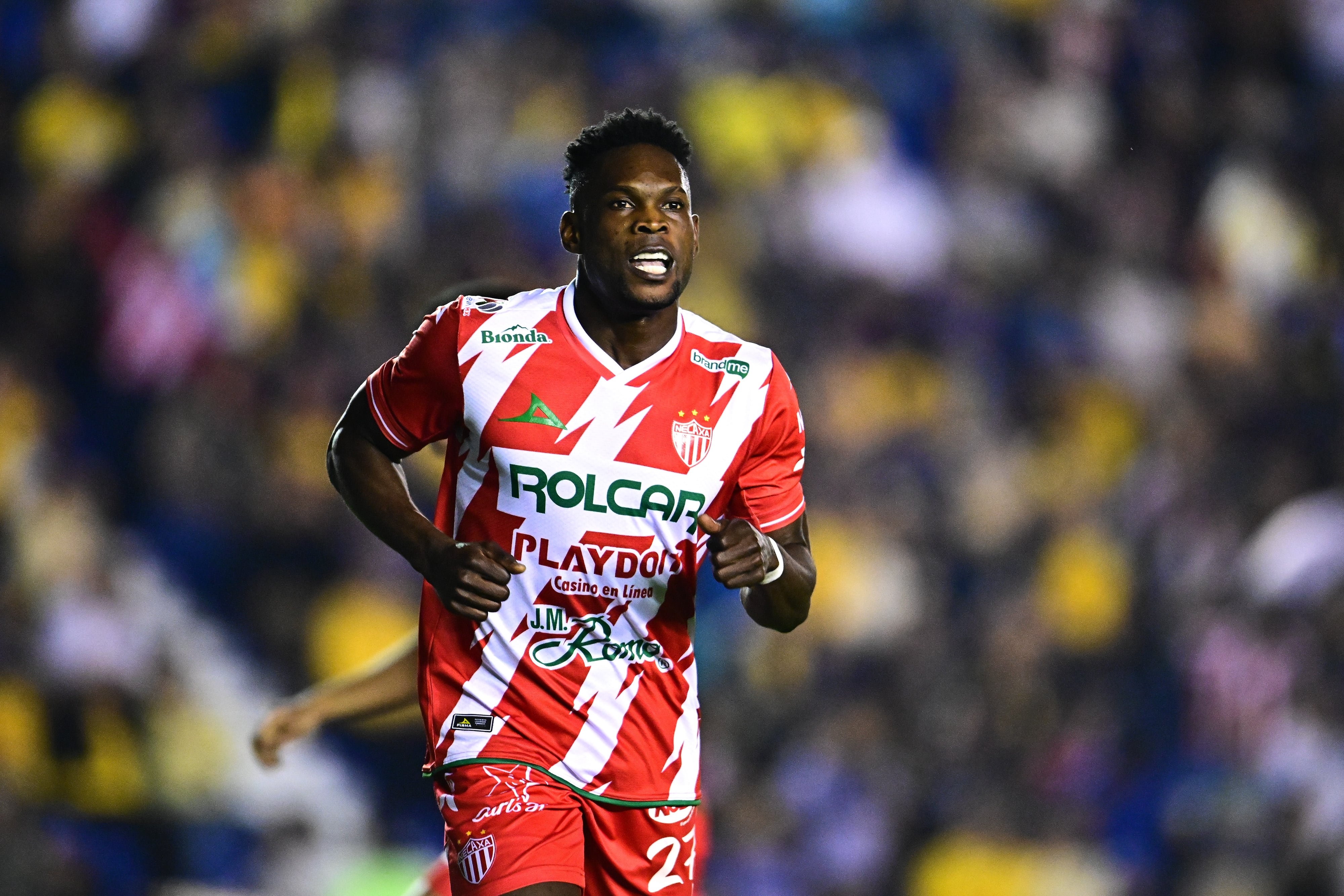 Diber Cambindo en el América vs Necaxa.