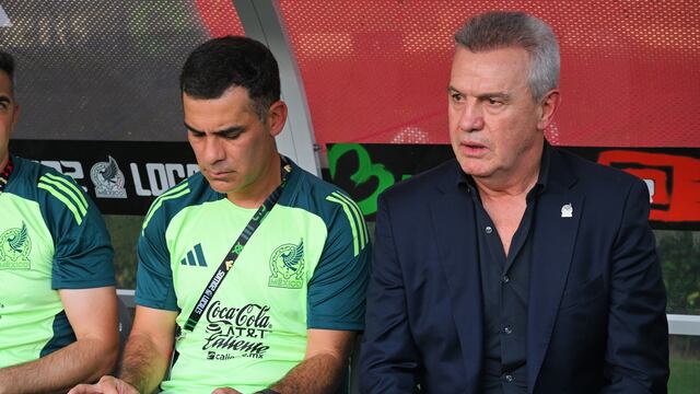 Javier Aguirre y Rafa Márquez en su debut con la Selección Mexicana