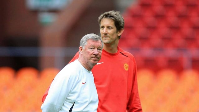 El día en que Sir Alex Ferguson, legendario entrenador del Manchester United, dirigió un partido en el Estadio Neza.