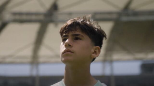 Mexicano de 14 años se convierte en el atleta más joven firmado por Nike; juega en el LA Galaxy y pinta para crack