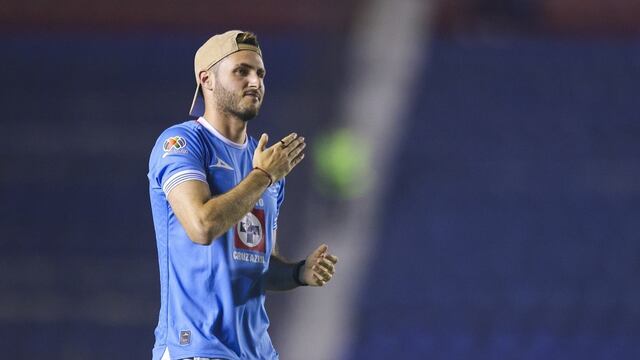 “Le hablaba todos los días de venir a Cruz Azul”: Santiago Giménez revela quién convenció a Luka Jovic.