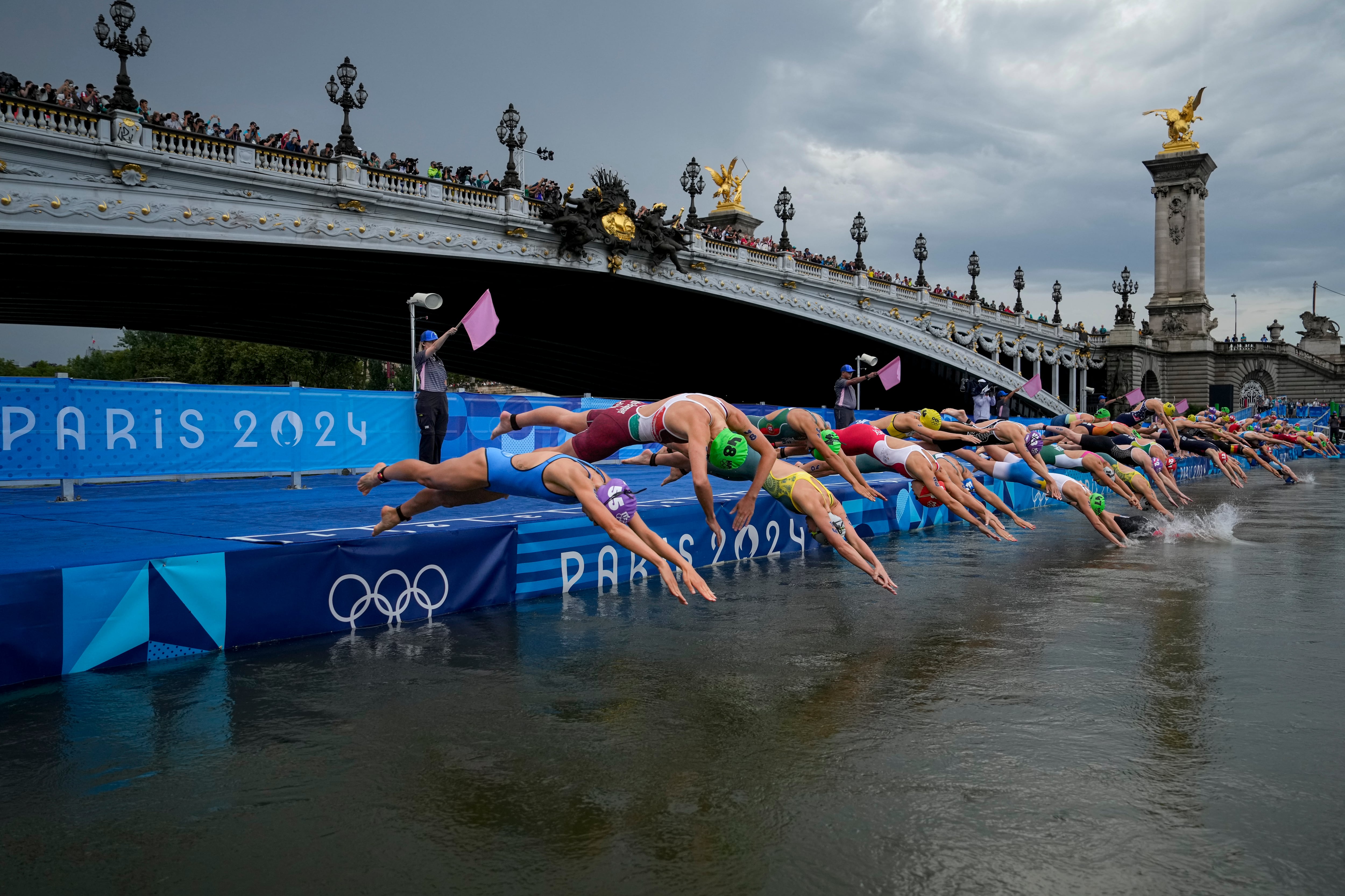Prueba femenina de Triatlón en París 2024.