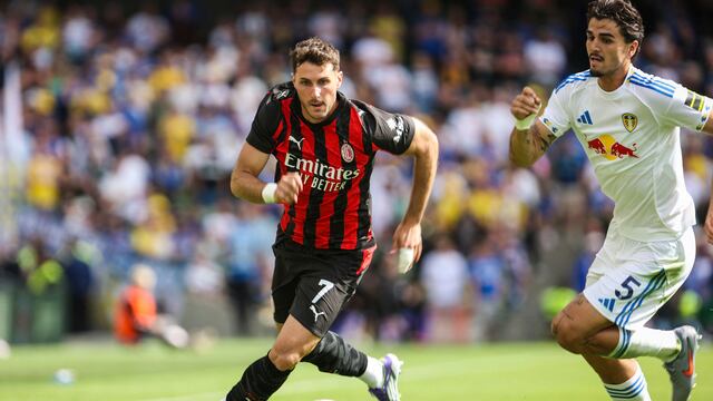 Se lanzan contra el Bebote: Prensa italiana critica el “bajo nivel físico” de Santiago Giménez.