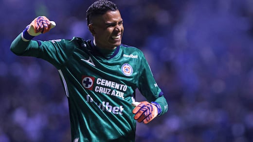 ¿Cruz Azul deja a Kevin Mier sin registro para el próximo torneo? Su plaza podría ser ocupada por otro extranjero