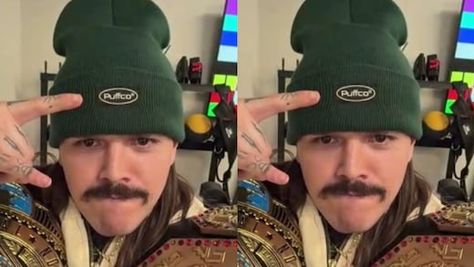 El emotivo detalle de Dominik Mysterio con un niño que se disfrazó de luchador para ir a sus quimioterapias