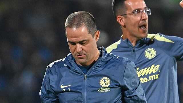 André Jardine en el Cruz Azul vs América.