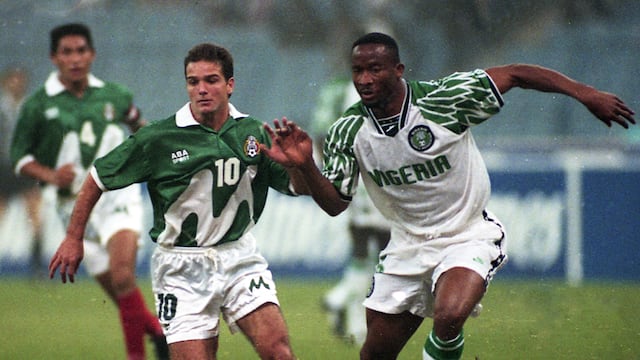 El futbolista nigeriano de culto que fue maestro de Ronaldinho