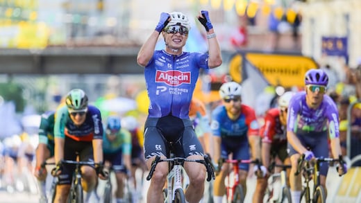 Philipsen gana, pero el Tour entra en territorio de gigantes
