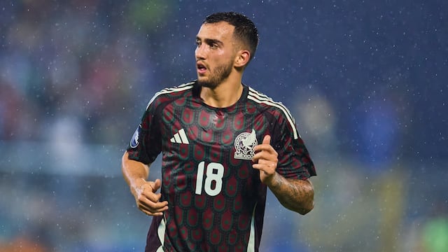 Luis Chávez, en un partido con la Selección Mexicana.