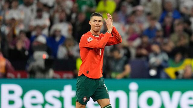 ¡Paren todo! Cristiano Ronaldo ya reveló con qué equipo continuará su carrera.